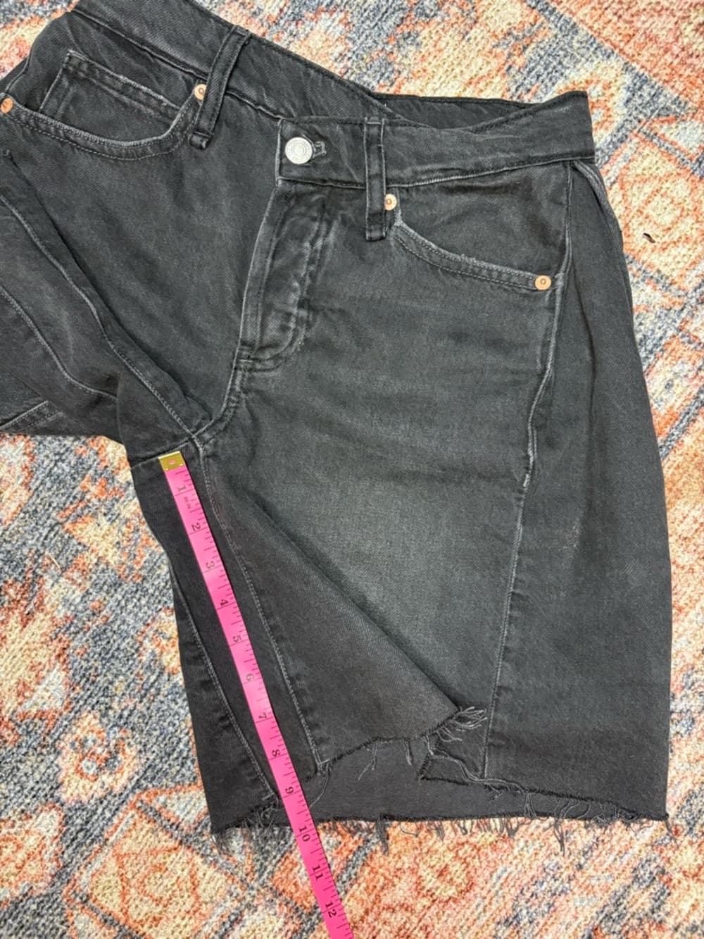 We The Free Boomerang Raw Hem Black Denim Shorts size 24 Free People - Thumbnail 11