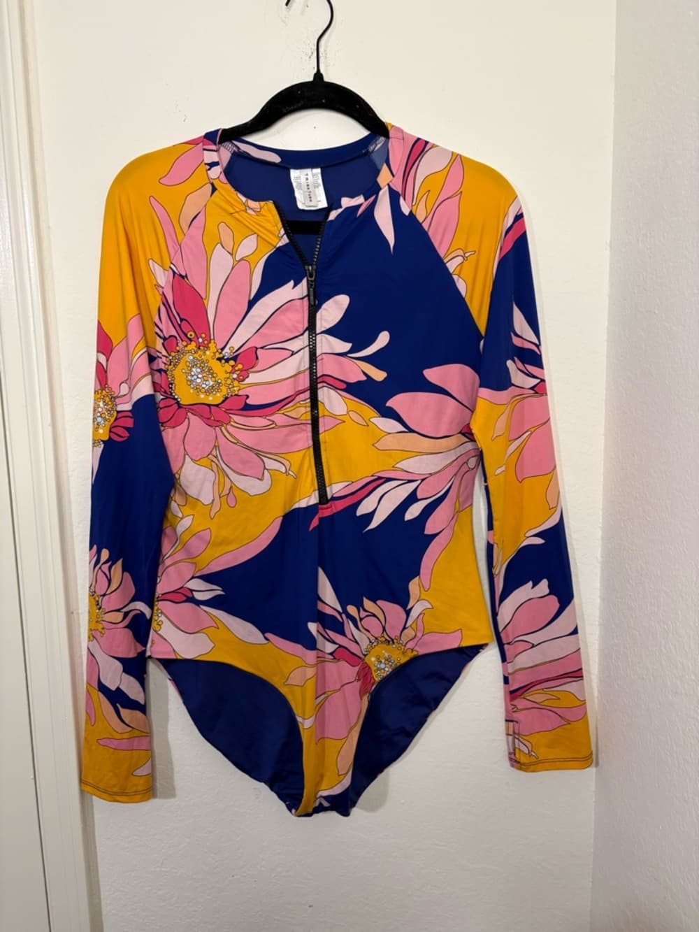 TRINA TURK BREEZE FLORAL LONG SLEEVE SWIMSUIT PADDLE SUIT RASH GUARD Size XL - Thumbnail 9