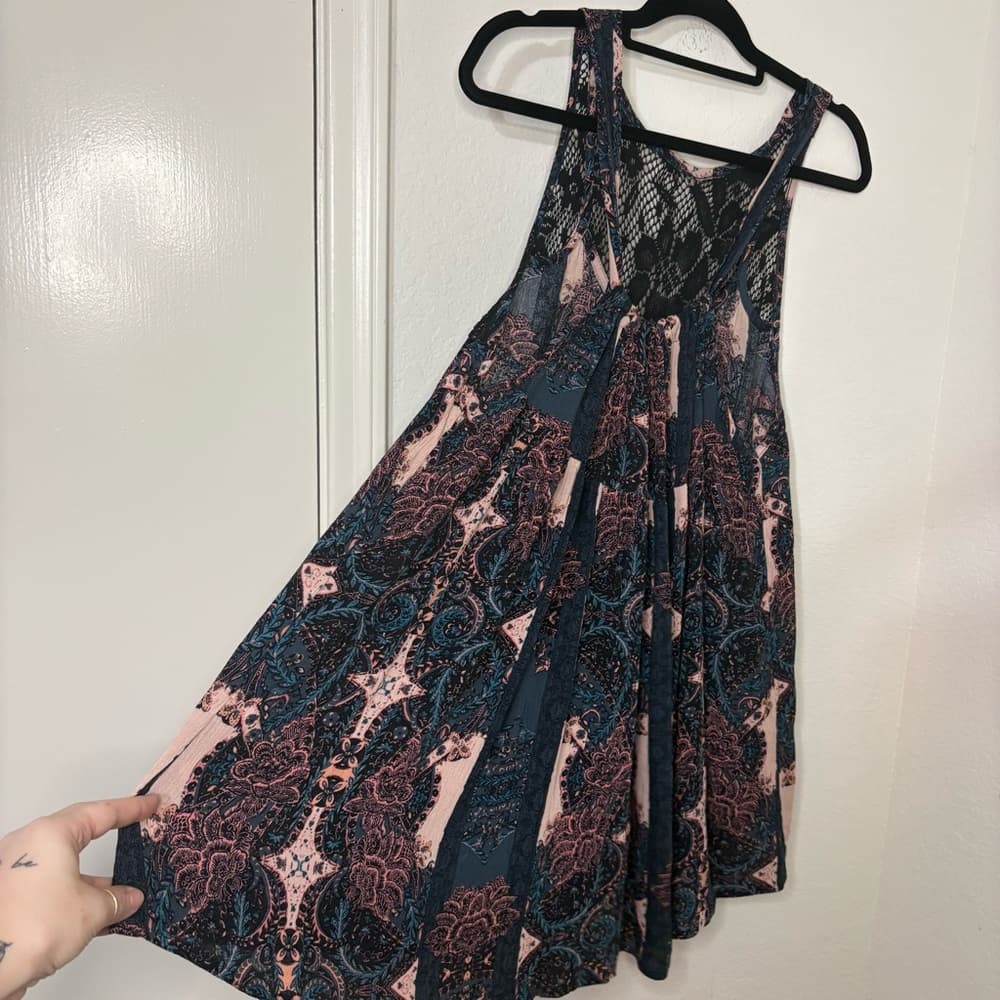 Free People Count Me In Trapeze Tunic Top black / pink combo paisley with lace - Thumbnail 5