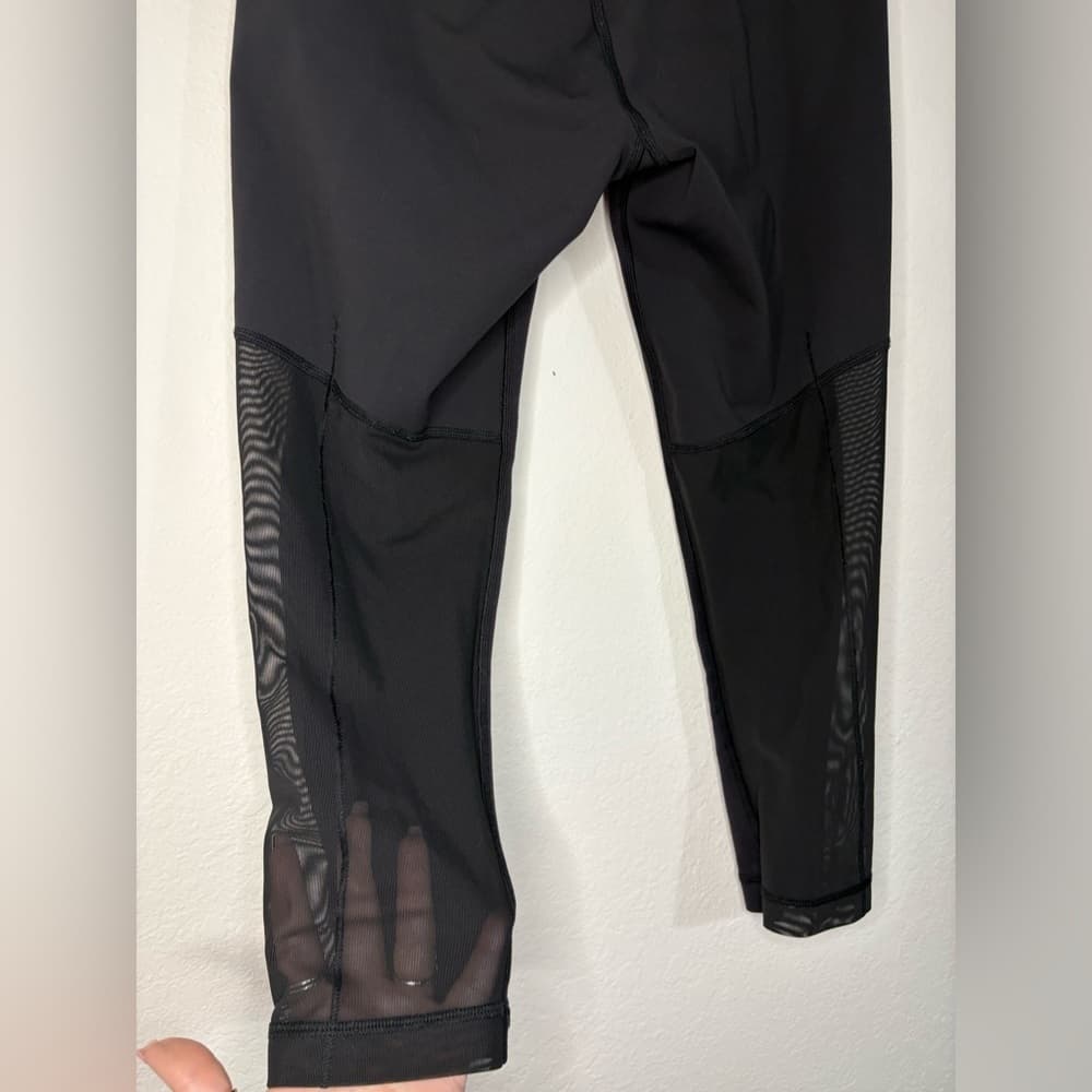 Lululemon Breathe Easy Leggings size 4 - Thumbnail 3