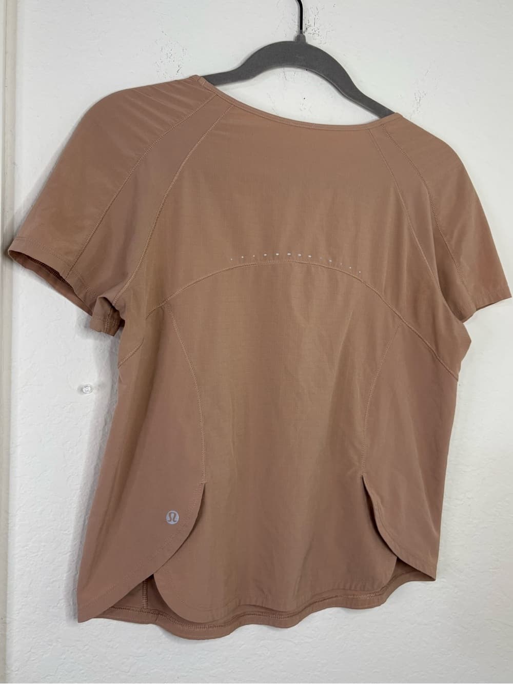Lululemon Lightweight Stretch Running Short Sleeve Shirt pink clay size 4 - Thumbnail 9