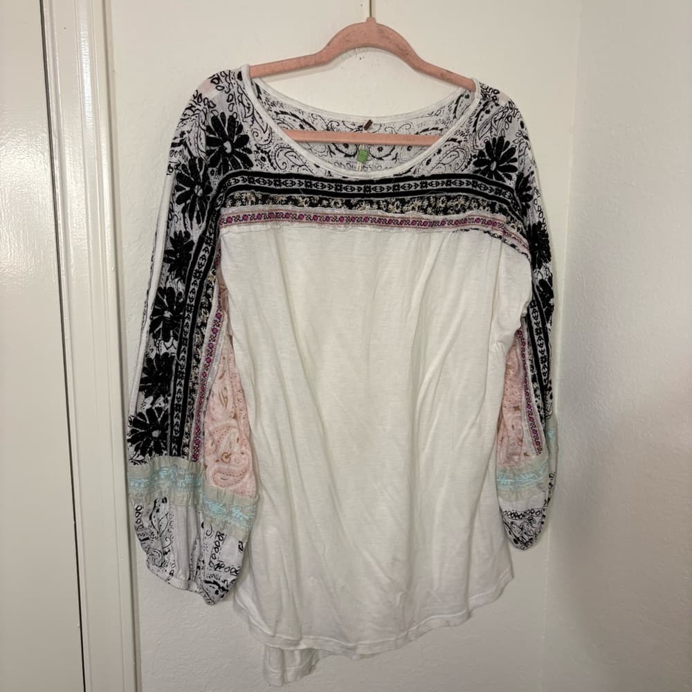 Free People Tripoli Embroidered Long-Sleeve top size small oversized - Thumbnail 11