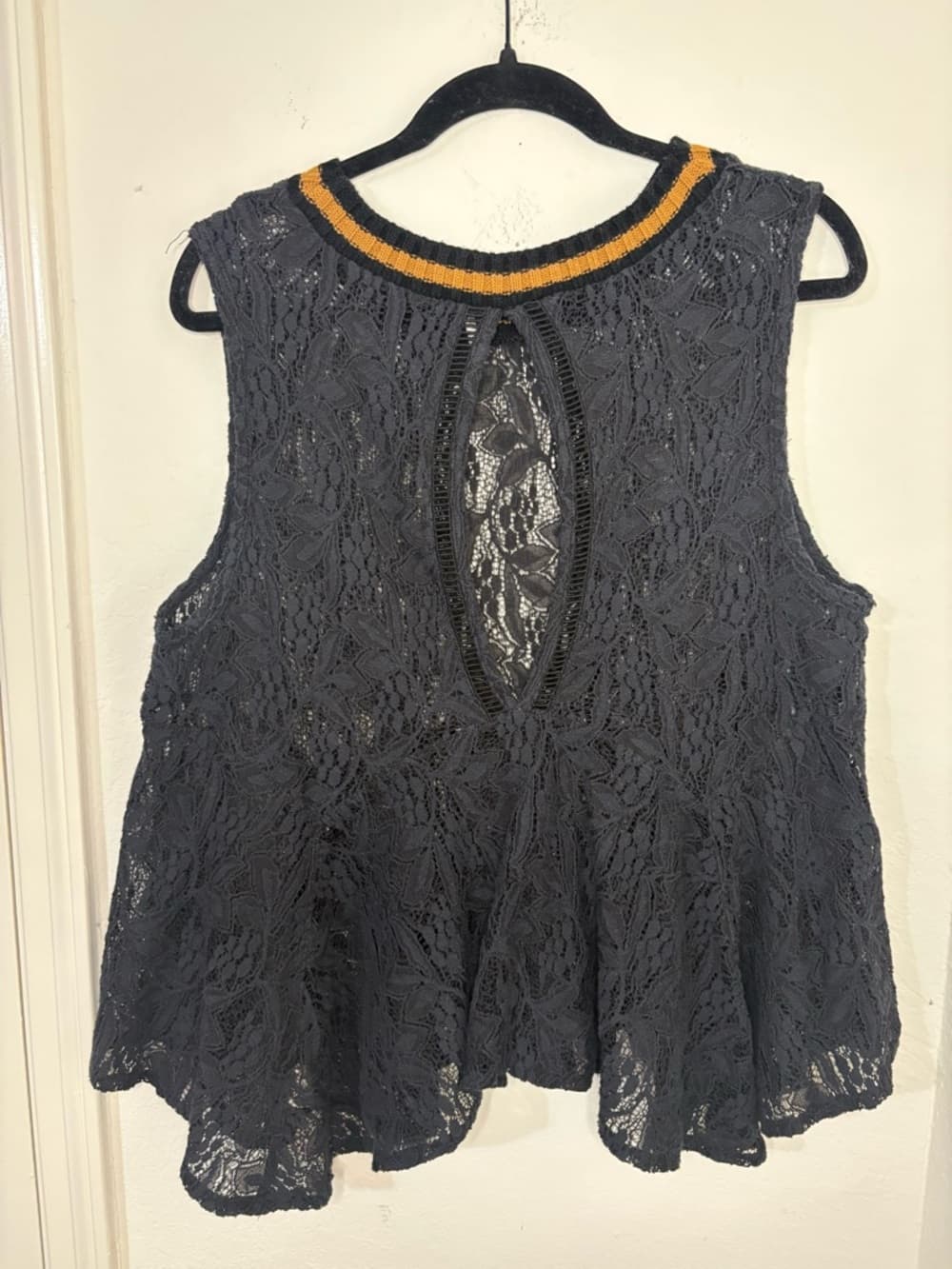Free People Masie All Star Sheer Lace Tank Top size Large black - Thumbnail 7