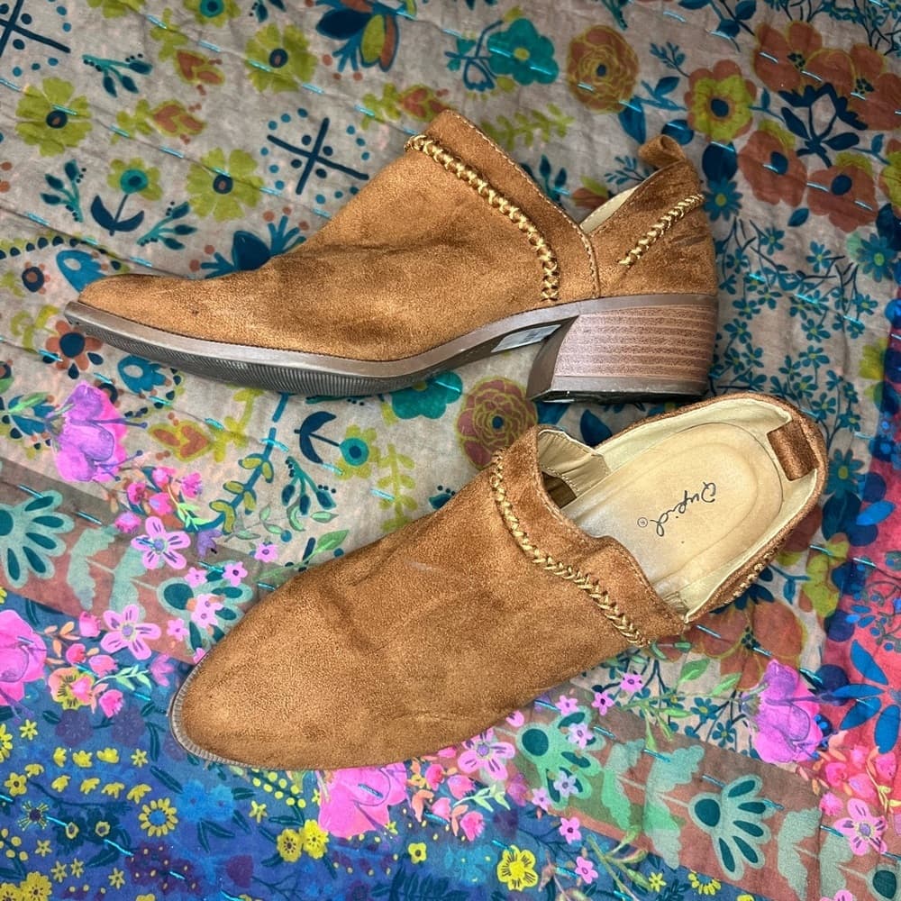 Qupid brown suede booties - Thumbnail 3