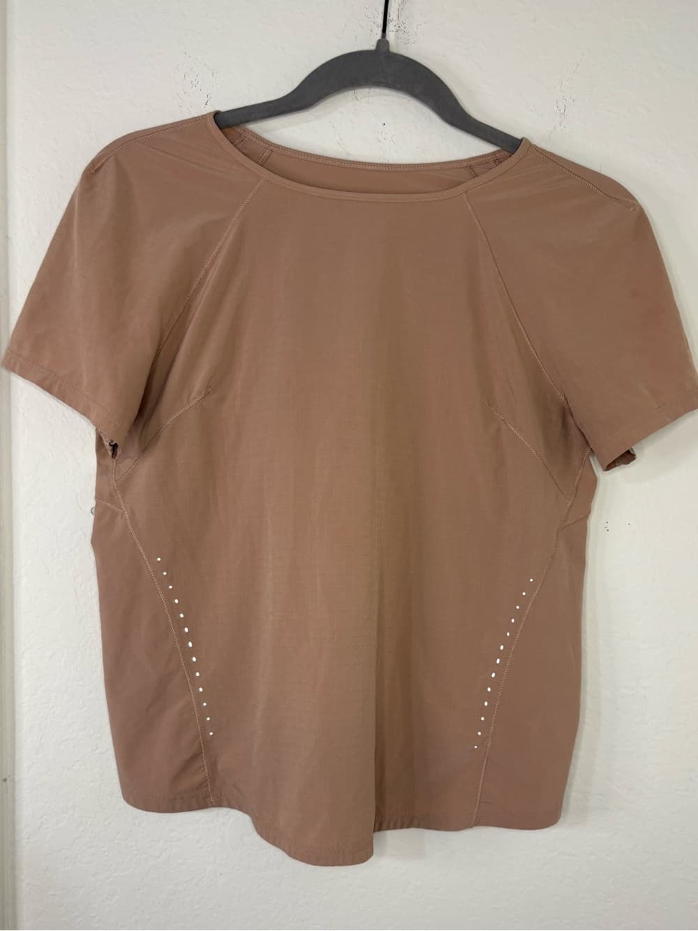 Lululemon Lightweight Stretch Running Short Sleeve Shirt pink clay size 4 - Thumbnail 2