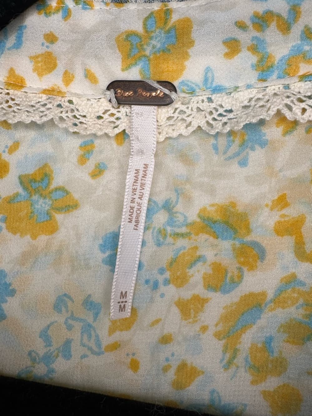 Free People Hold On To Me Floral Printed Blouse oversized Top size Medium - Thumbnail 3