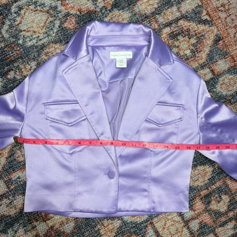 House of Harlow 1960 Gianna Cropped Satin Blazer in lilac - Thumbnail 9