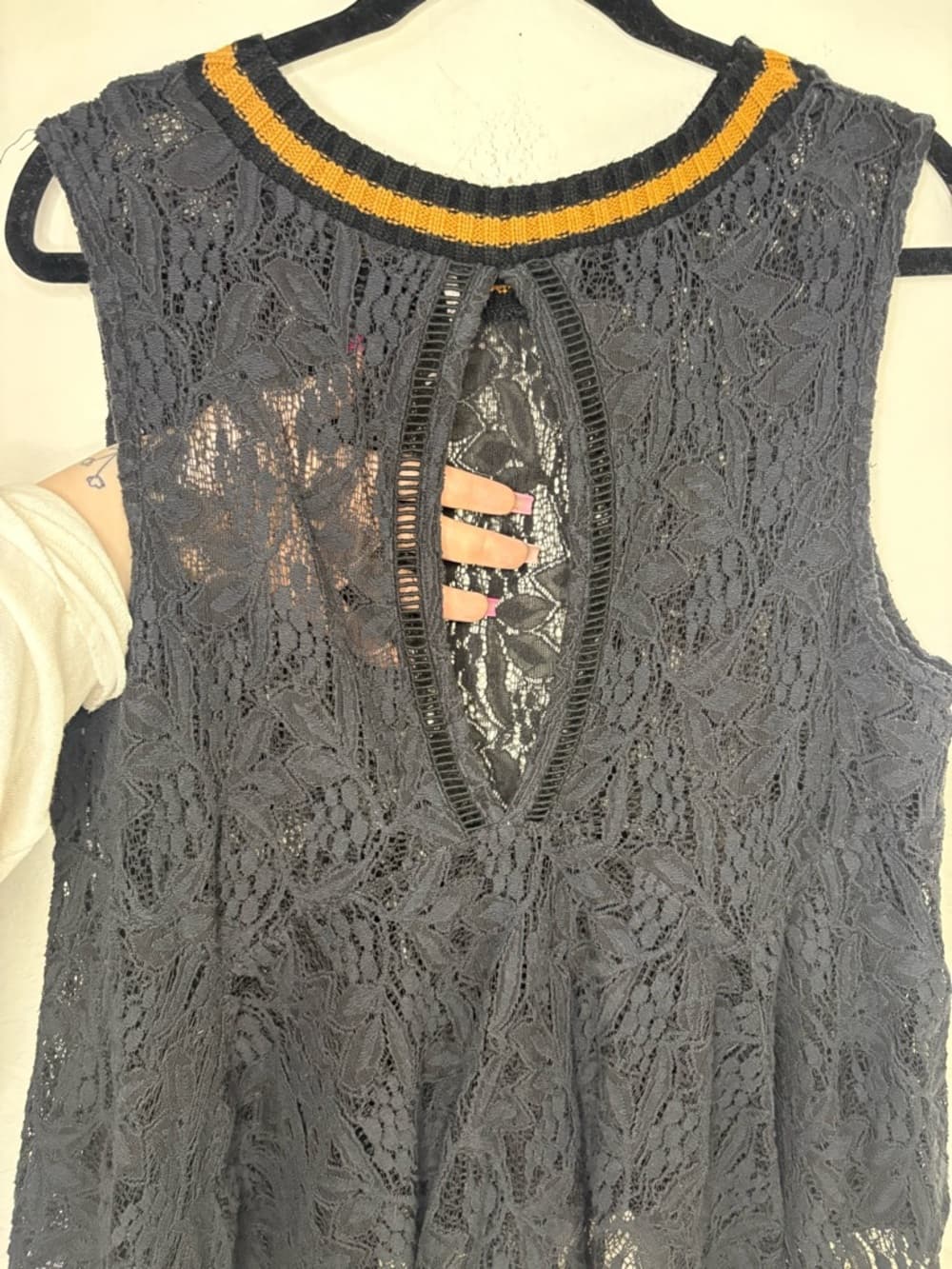 Free People Masie All Star Sheer Lace Tank Top size Large black - Thumbnail 8
