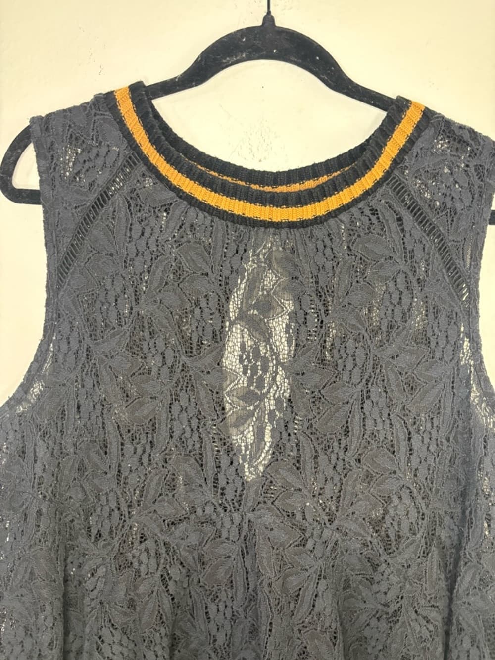 Free People Masie All Star Sheer Lace Tank Top size Large black - Thumbnail 3