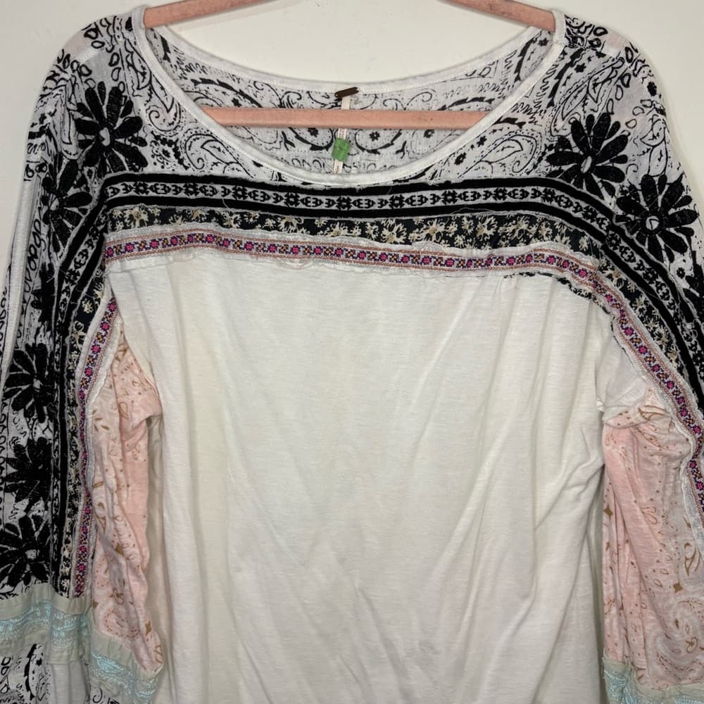 Free People Tripoli Embroidered Long-Sleeve top size small oversized - Thumbnail 3
