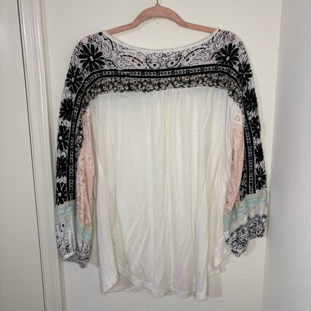 Free People Tripoli Embroidered Long-Sleeve top size small oversized - Thumbnail 9