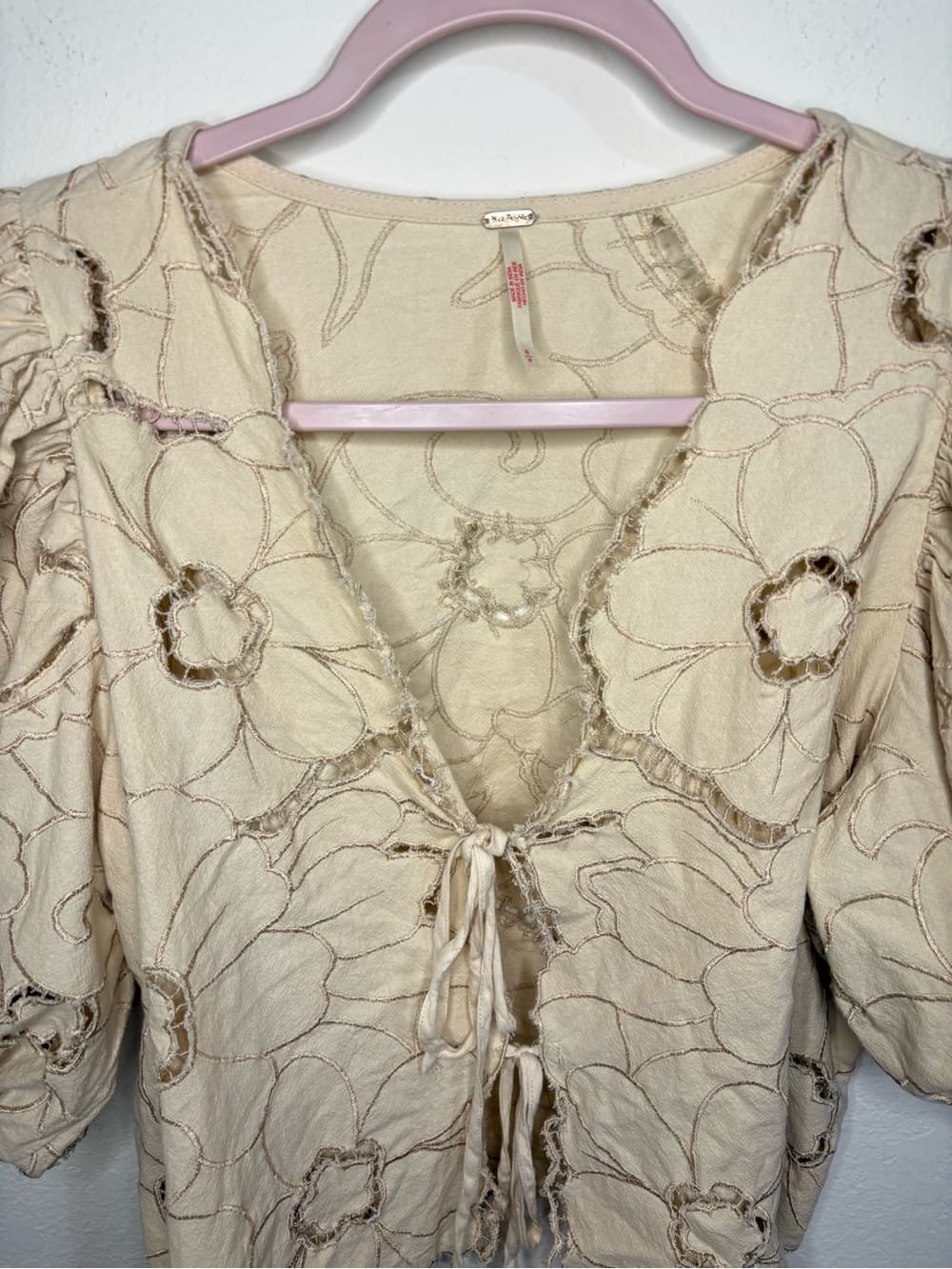 Free People June Top with balloon sleeves and floral embroidery tie front size S - Thumbnail 16