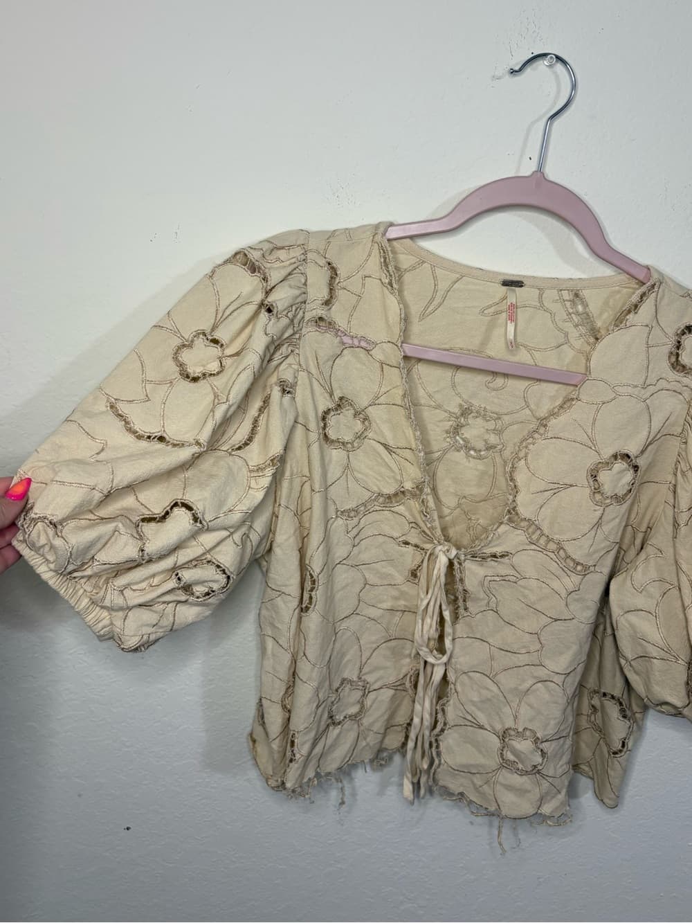 Free People June Top with balloon sleeves and floral embroidery tie front size S - Thumbnail 3