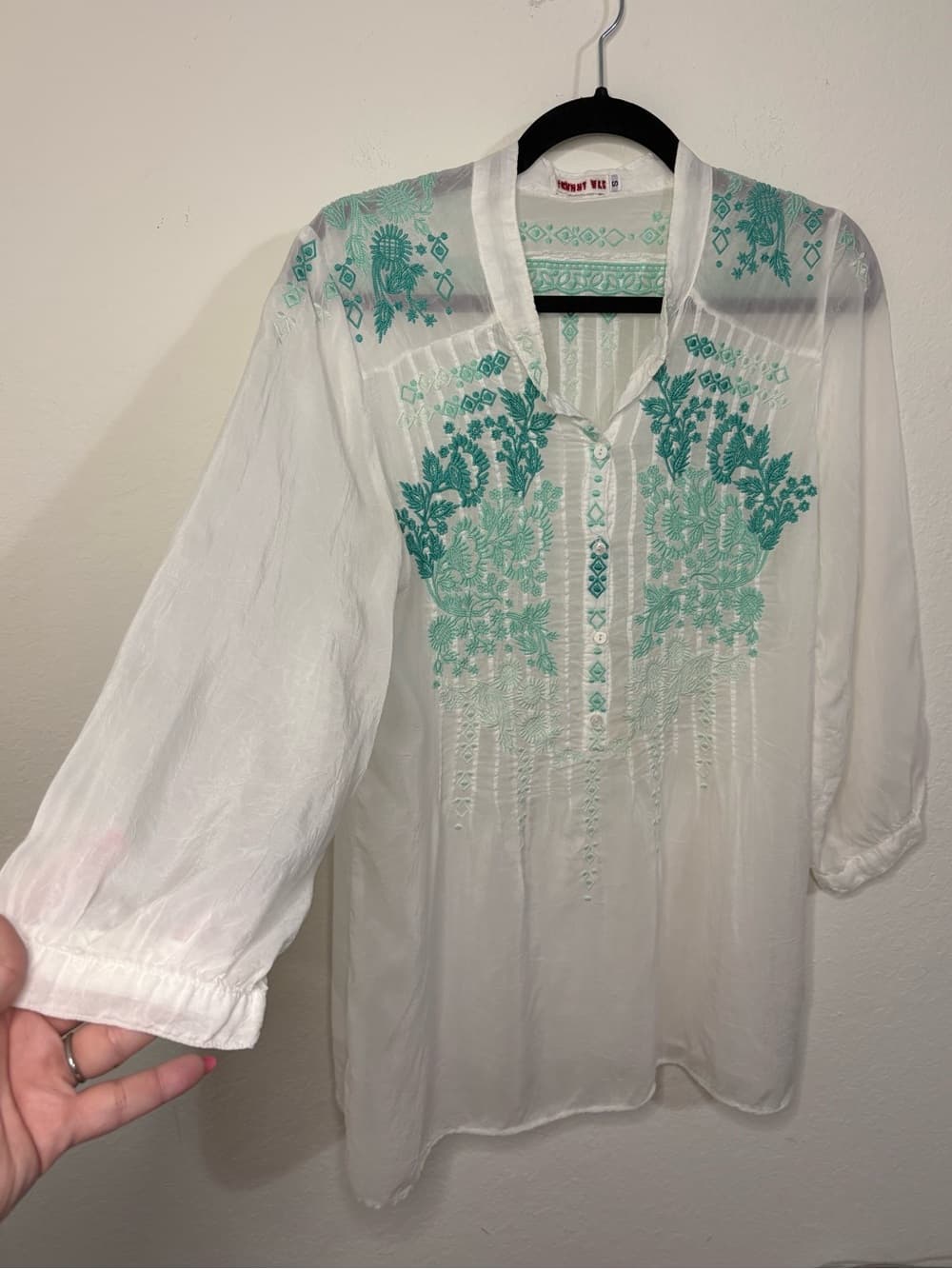 Johnny Was Embroidered Rayon Tunic Top Teal Boho Floral embroidery size Small