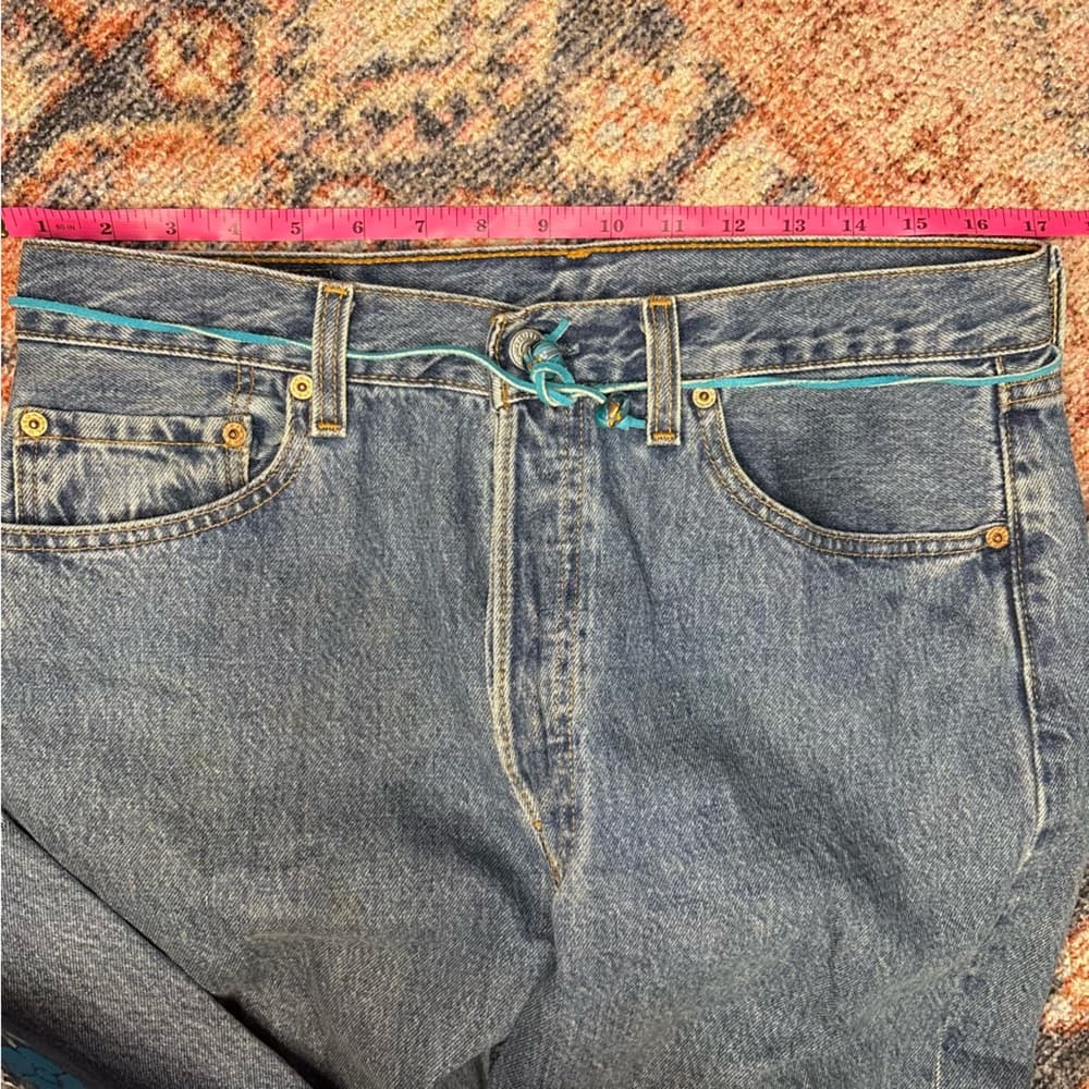 Levi 501 Embroidered Women’s Cropped Jeans with Slits - Thumbnail 13