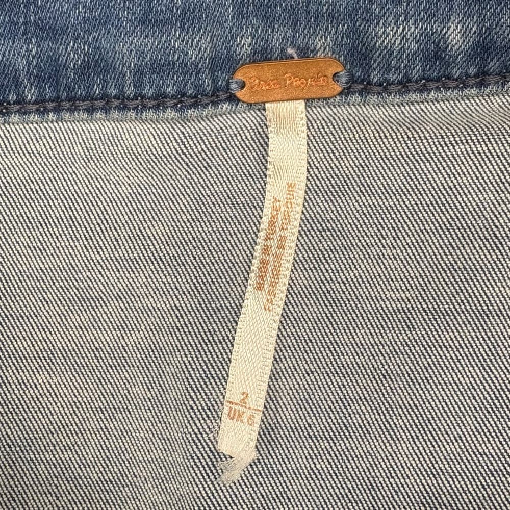 Free People Little Daisies Denim Mini Skirt size 2 - Thumbnail 6