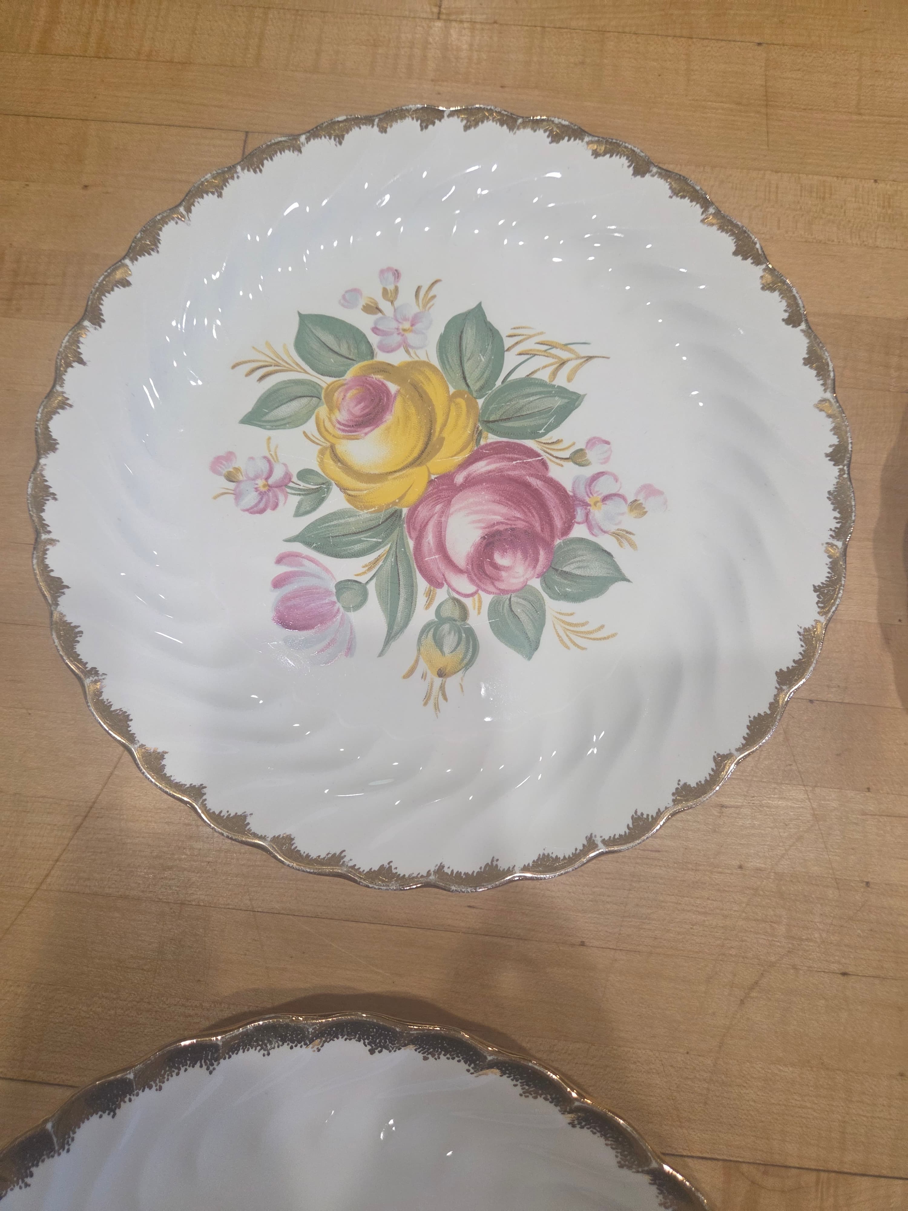 Vintage Royal Swirl Fine China Pink Yellow Rose Dinner Plates Set 4 Handled - Thumbnail 2
