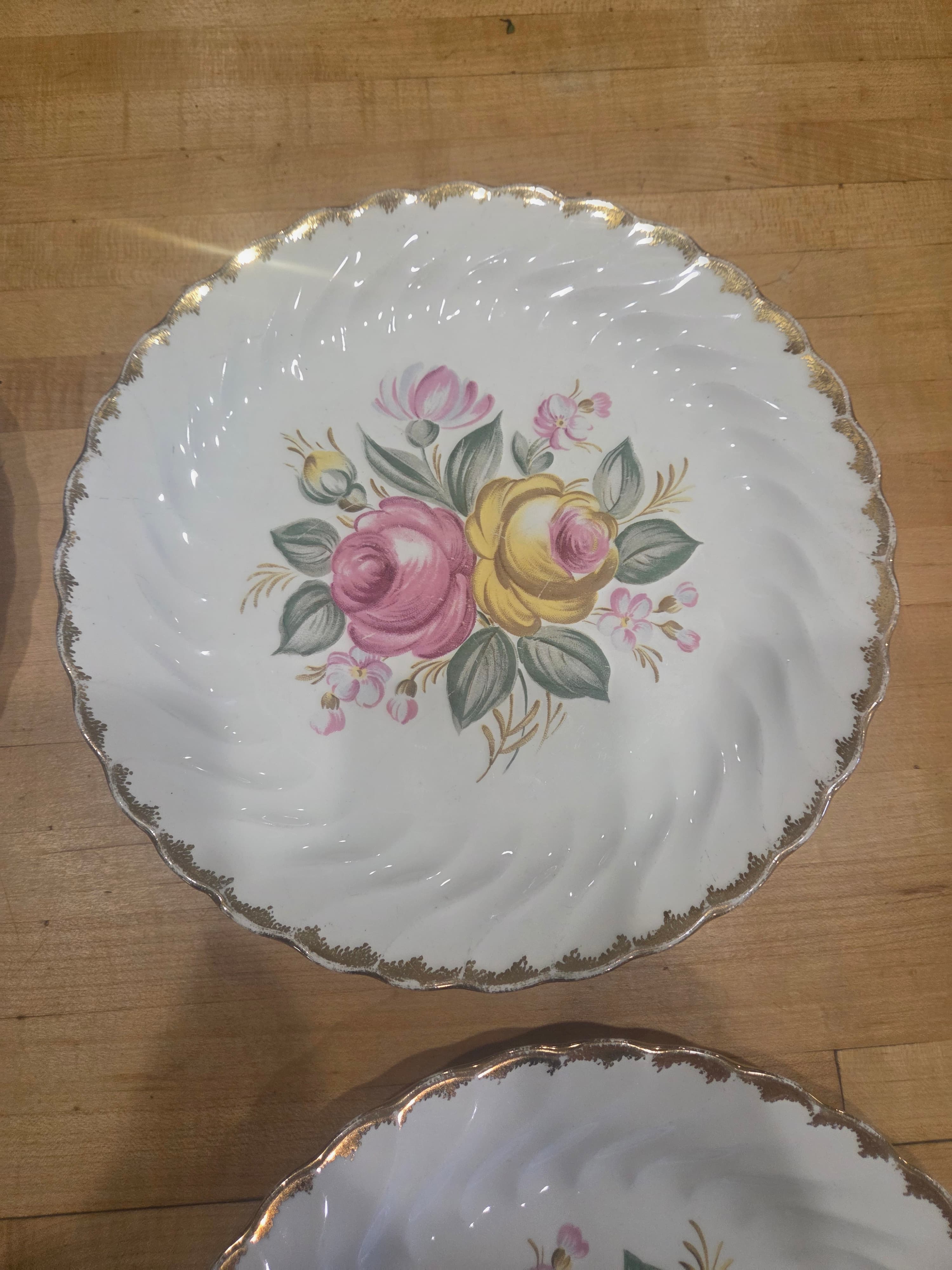 Vintage Royal Swirl Fine China Pink Yellow Rose Dinner Plates Set 4 Handled - Thumbnail 4
