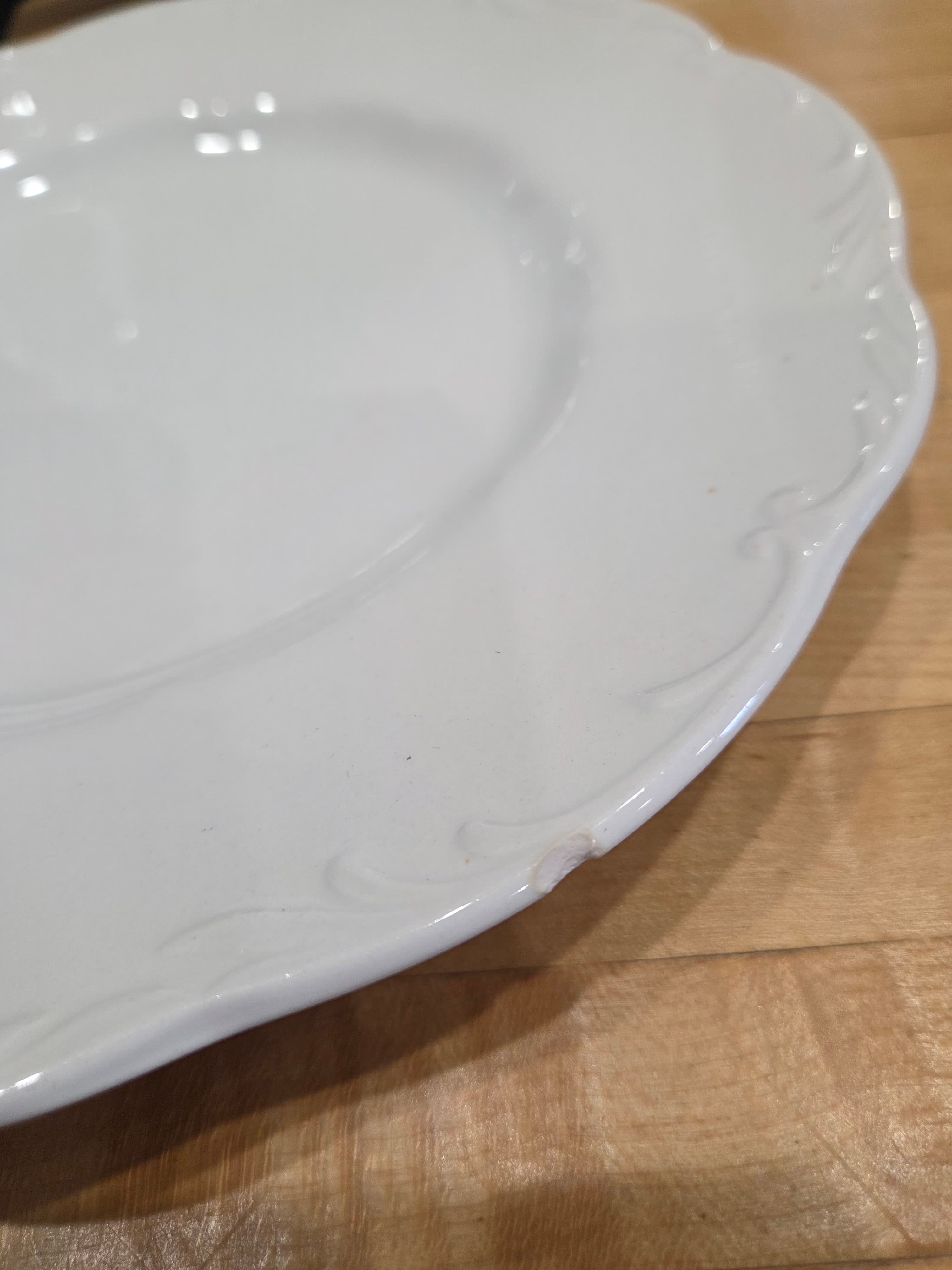 Vintage J G Meakin Sterling Colonial White Ironstone Dinner Plates Set 2 - Thumbnail 4