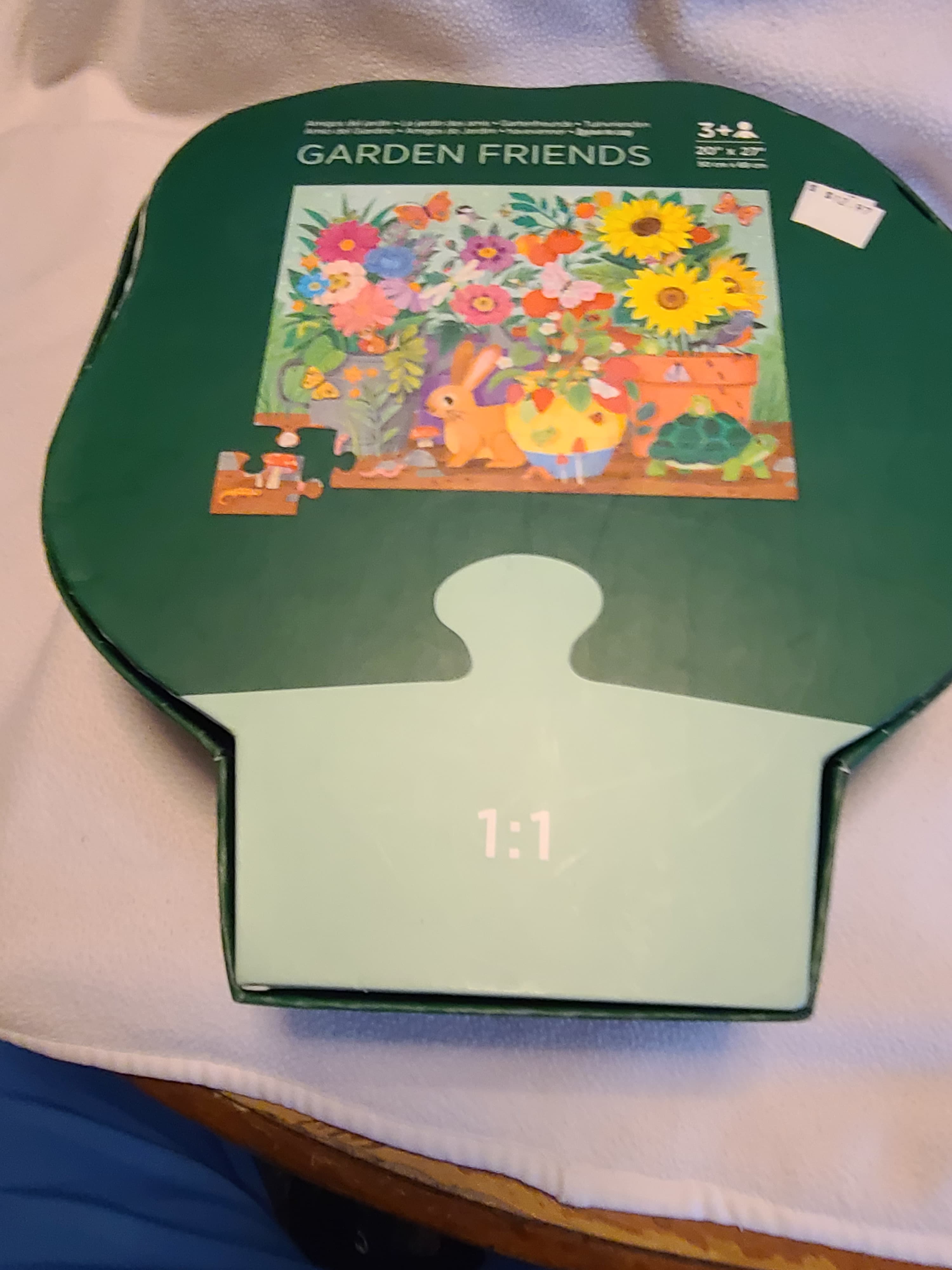 Garden Friends Puzzle 20x20 Inches - Thumbnail 2