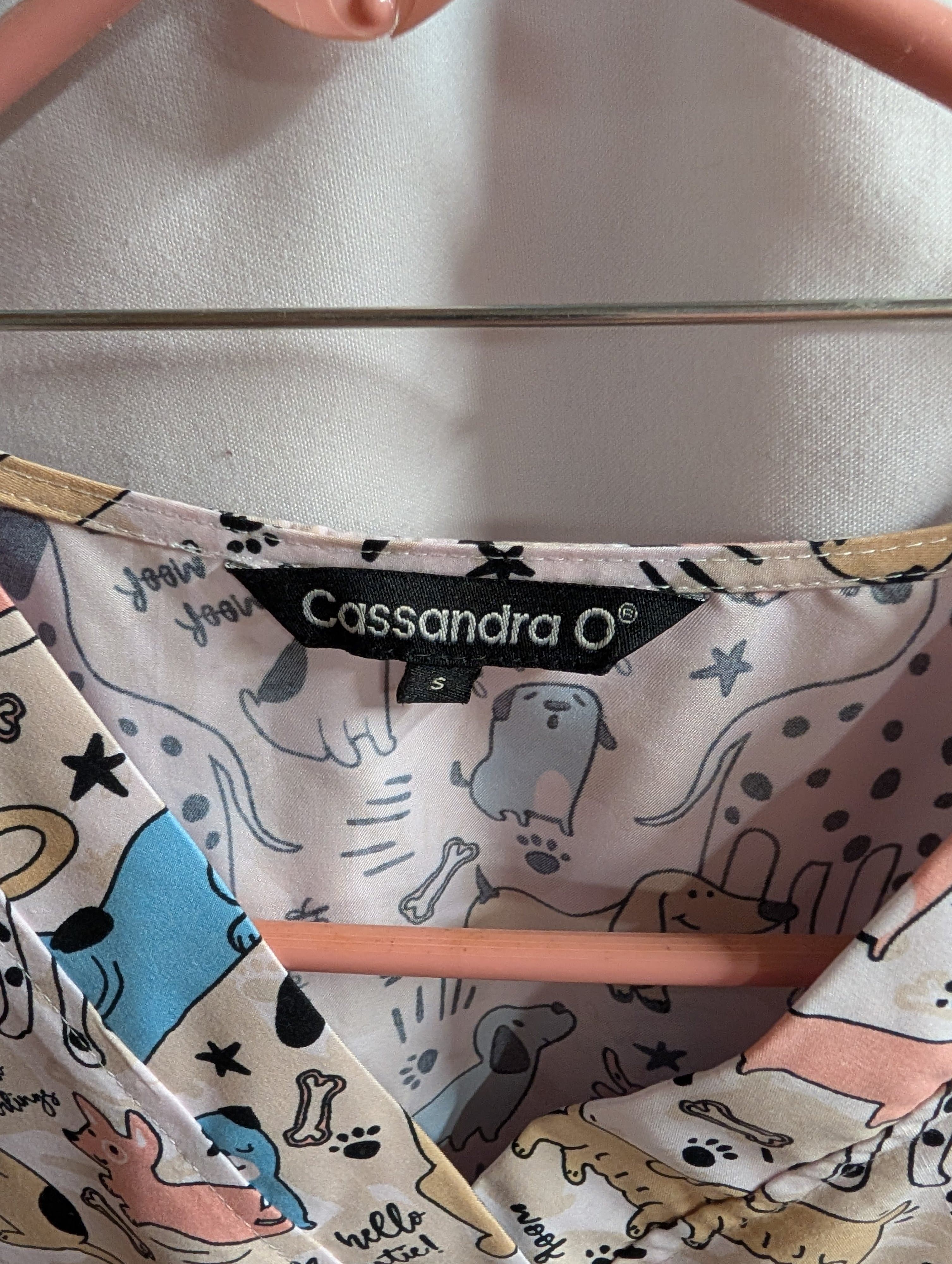 Cassandra O Dog Print Scrub Top Small - Thumbnail 2