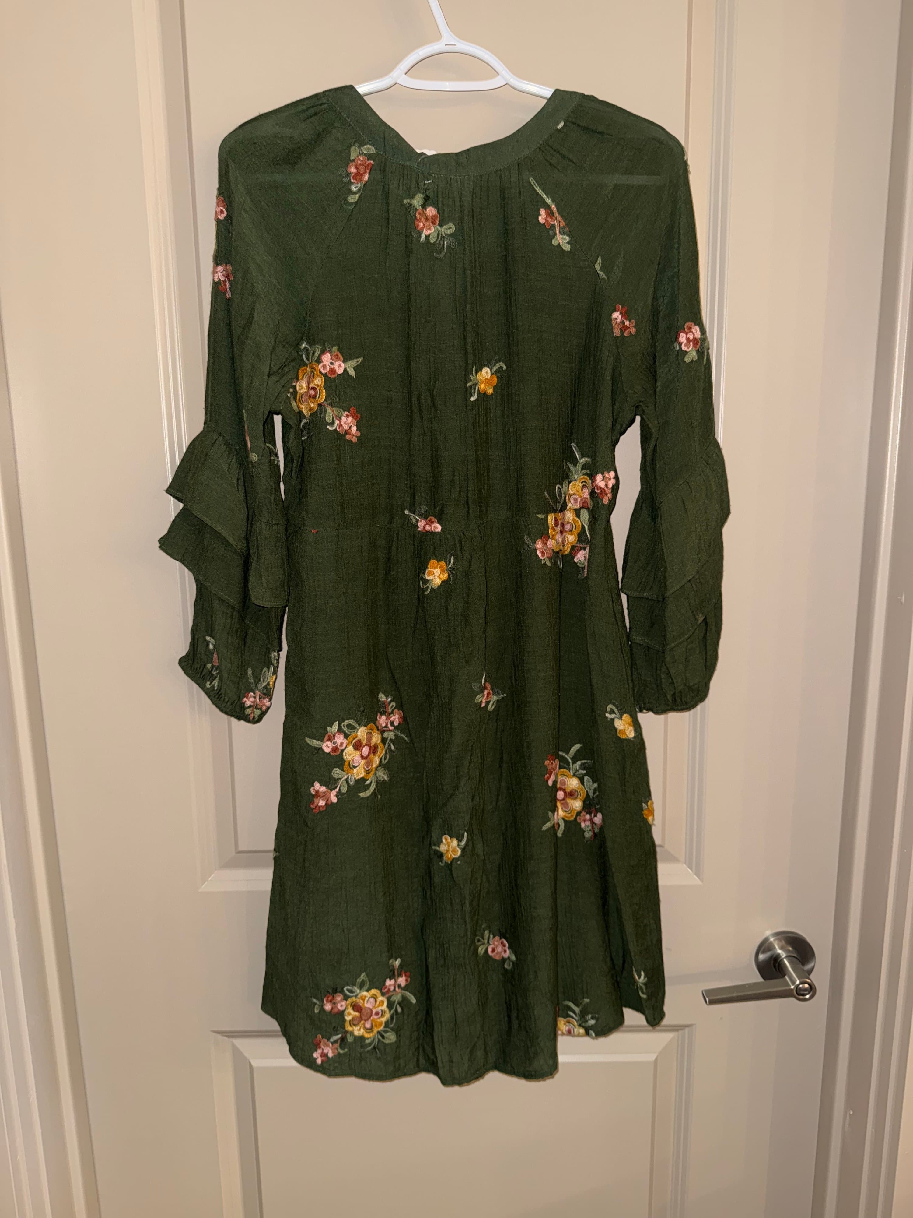 Pig & Flower Green Floral Embroidered blouse Size s - Thumbnail 2
