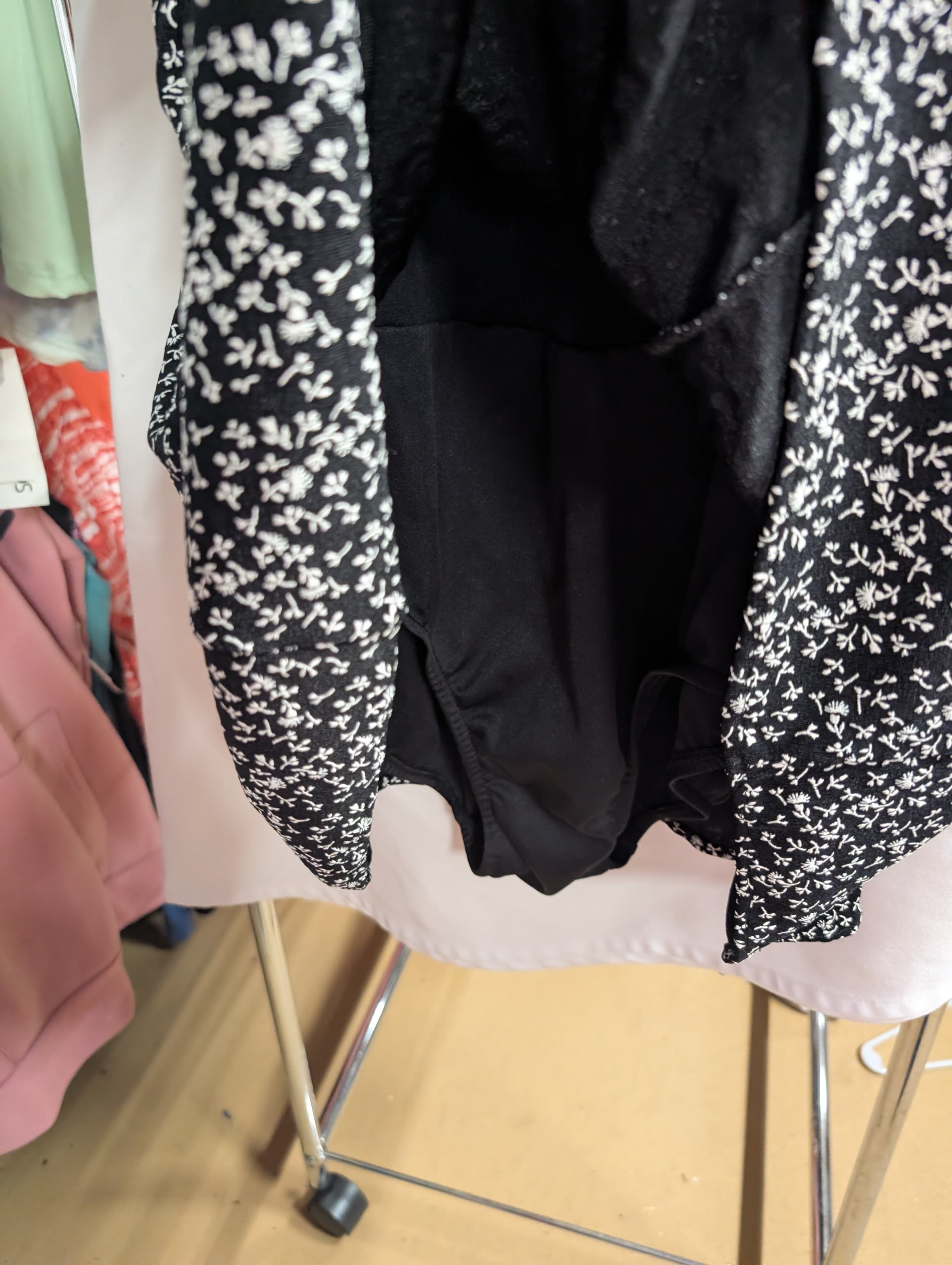 Basic Editions Black Floral swim suit - Thumbnail 2