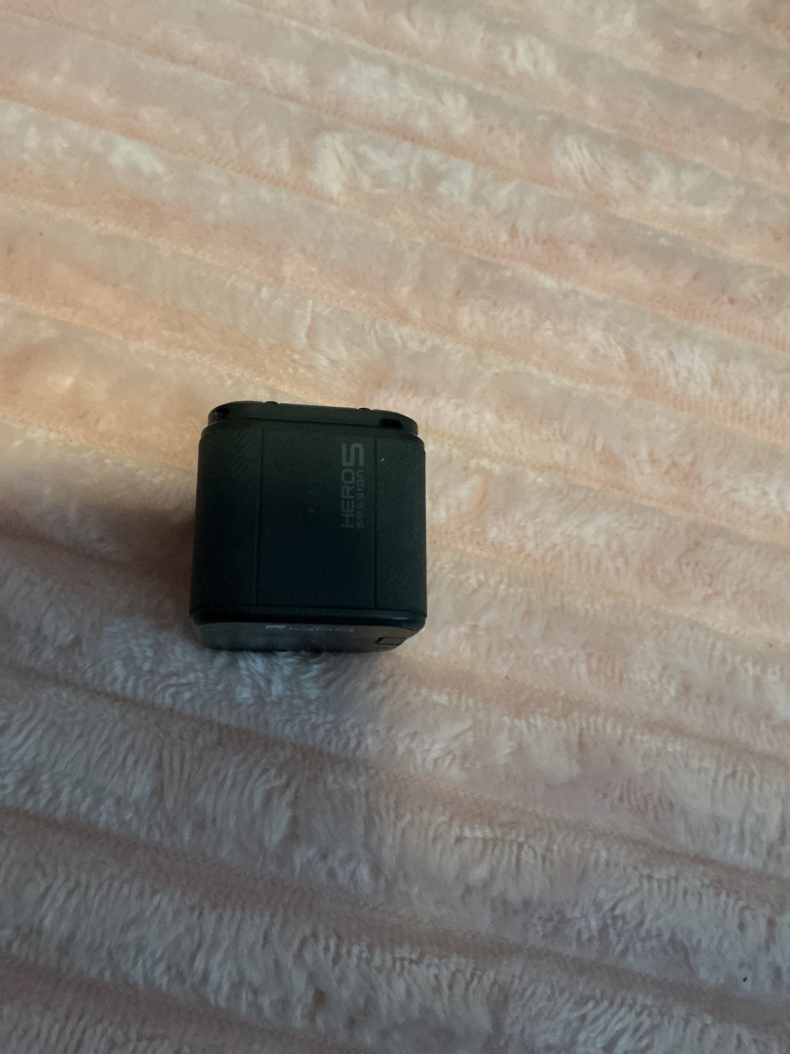 GoPro HERO 5 Action Camera - Thumbnail 4