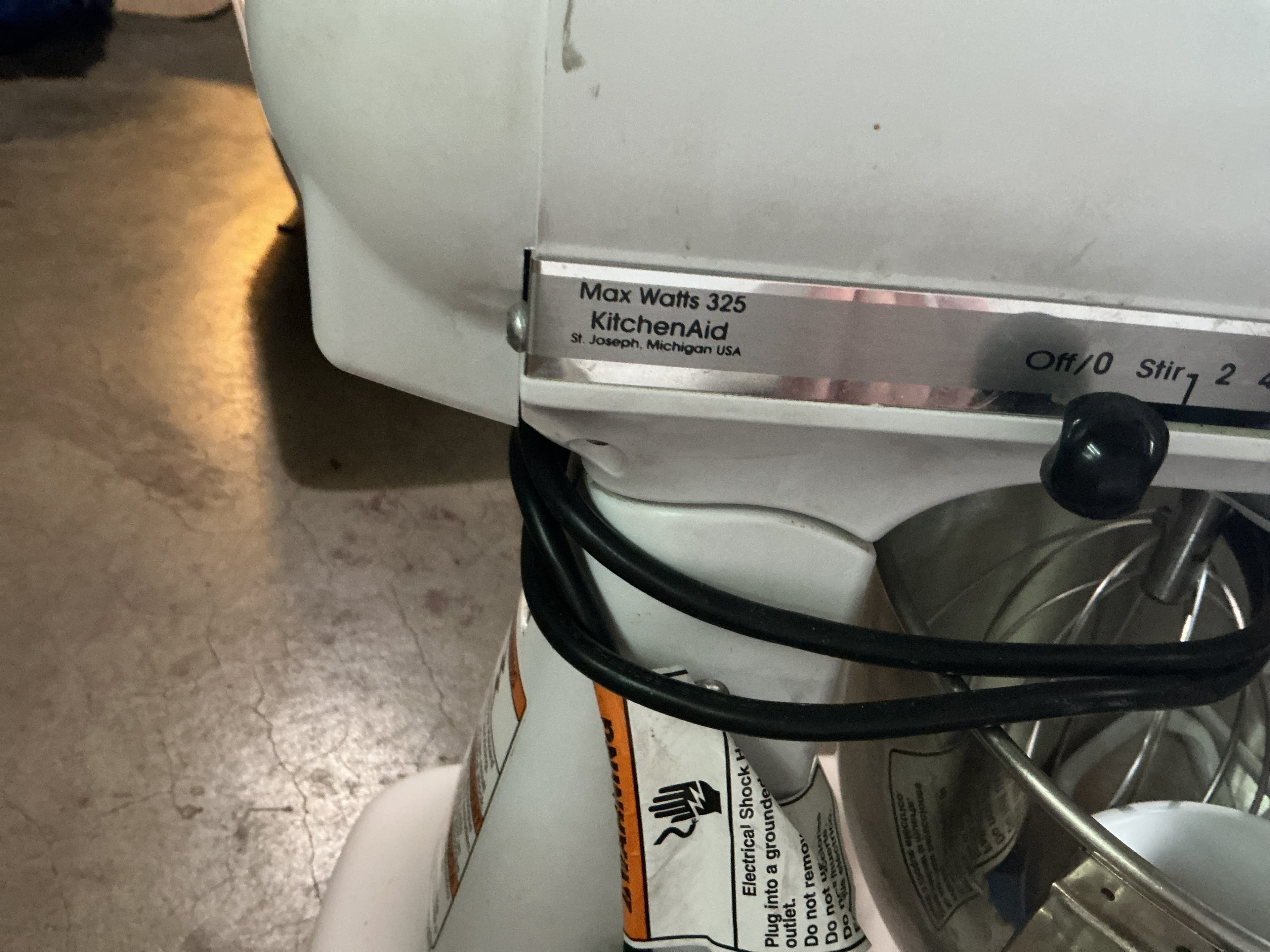 KitchenAid Artisan Stand Mixer White 325W - Thumbnail 4