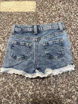 Cat & Jack Girls 4T Denim Shorts Lace Trim Mid Rise Adjustable Waist NWT Stretch - Thumbnail 2