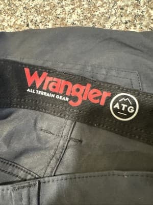 Mens Wrangler ATG All Terrain Cargo Pants 34×32 Black - Thumbnail 4
