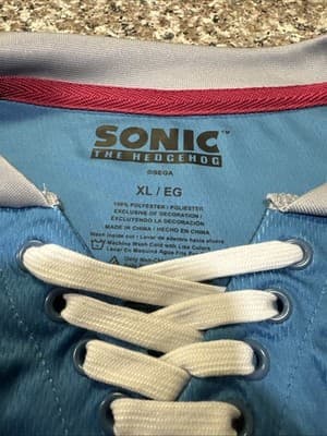 Boys Sonic the Hedgehog Hockey Jersey Sega Sonic Graphic Boys XL - NEW - Thumbnail 3
