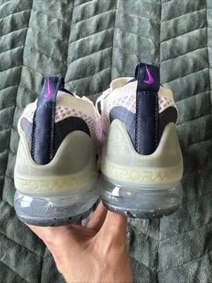 Nike Air Vapormax 2021 Flyknit GS White Violet Frost Size 7 Pre Owned Excellent - Thumbnail 6