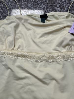 NWT Wild Fable Light Yellow Lace Trim Cami Top - Soft Coquette Boho Bodice Small - Thumbnail 2