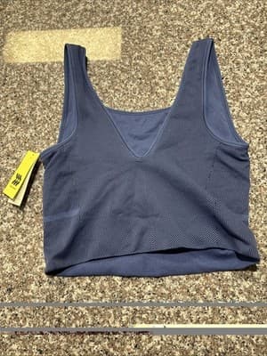 NEW All In Motion Seamless Ribbed Black Cropped Tank Women’s Sz. XL - Thumbnail 3