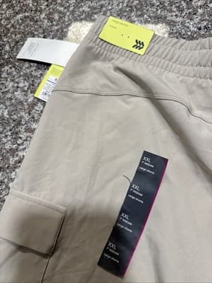 All in Motion Men's 7” Cargo Shorts, Gray/beige, UPF, 2 Way Stretch, XXL, New - Thumbnail 3