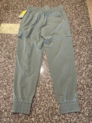 All In Motion Mid Rise Woven Cargo Jogger Olive Green - Size Small - NEW TAGS - Thumbnail 3