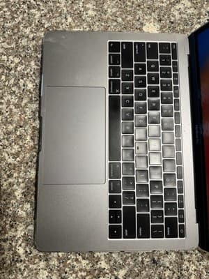 Apple Bundle | MacBook Pro 13" | 2017 | i5-7360U | 8GB | 128 GB SSD | Case - Thumbnail 5