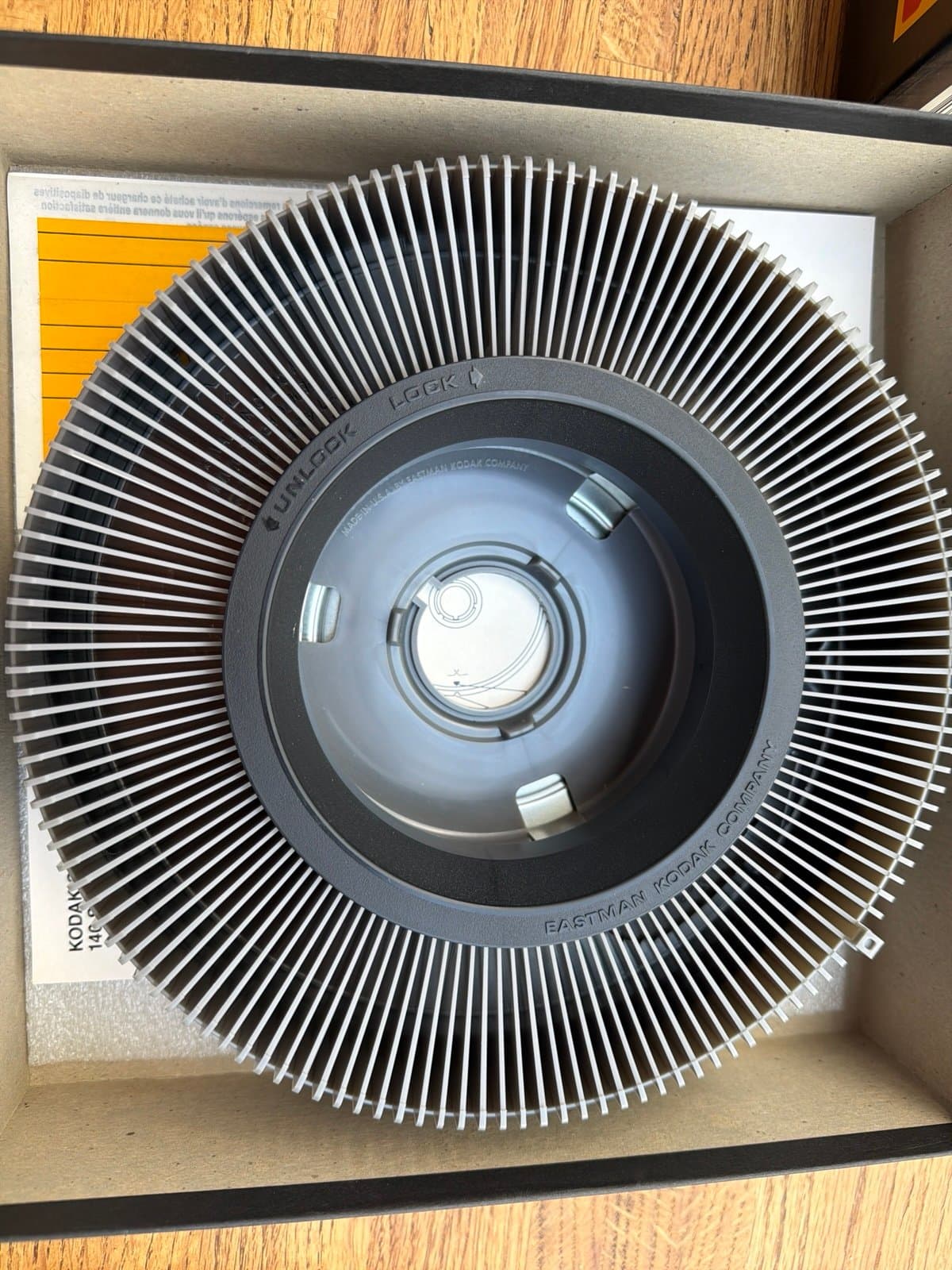 Kodak Carousel Transvue 140 slide tray - Thumbnail 2