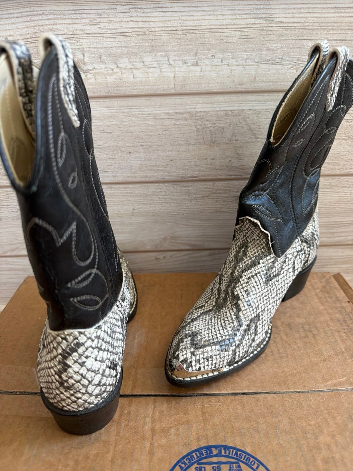 Vintage Acme Boots Boys Snakeskin Mojave Cowboy Boots size 2D I think kids 1 - Thumbnail 2