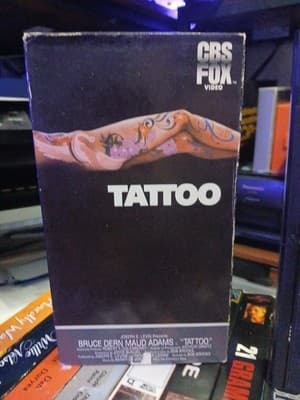 Tattoo VHS Horror Thriller Bruce Dern CBS Fox Video 1985 - Thumbnail 2