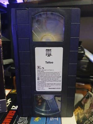 Tattoo VHS Horror Thriller Bruce Dern CBS Fox Video 1985 - Thumbnail 3
