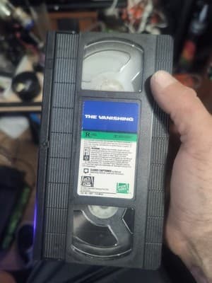 BRAND NEW The Vanishing (VHS; 1995) Keifer Sutherland RARE Sealed OOP Watermarks - Thumbnail 3