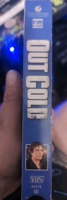 Out Cold (VHS, 2002) - Thumbnail 3