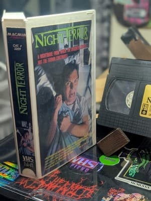Night Terror VHS 1989 Magnum Jeff Keel Guy Ecker Jon Hoffman Michael Coopet - Thumbnail 5