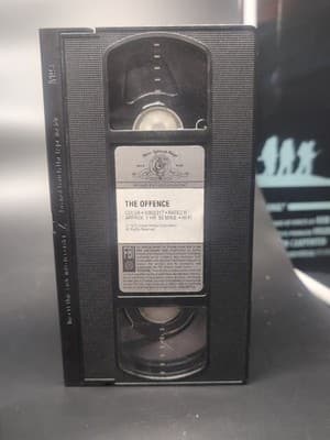 The Offence (VHS, 1993) - Thumbnail 2