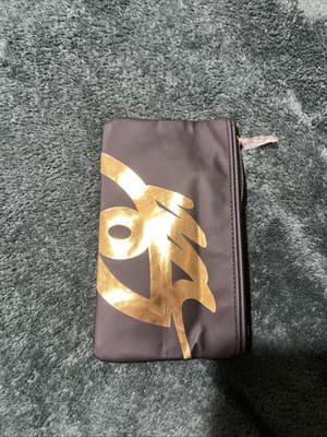 Tyra Banks Cosmetic Makeup Bag with Zipper for Women and Girls New - Thumbnail 4