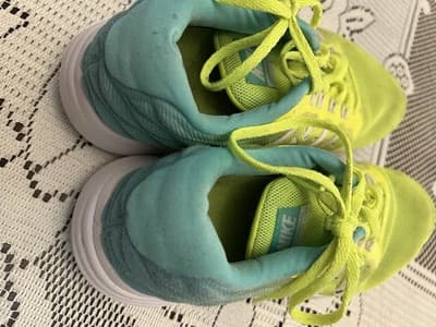 Nike Lunarstelos running shoes in yellow/turquoise colorway, model 844736-700 - Thumbnail 3