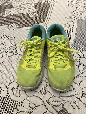 Nike Lunarstelos running shoes in yellow/turquoise colorway, model 844736-700 - Thumbnail 8