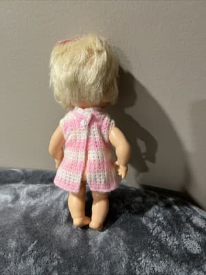 Vintage 1960s-70s Hong Kong Doll Blond Pigtails Pink & White Crochet Dress 7" - Thumbnail 4